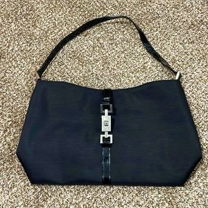 Women’s shoulder bag